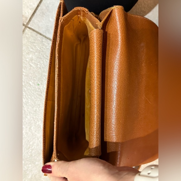 *AUTHENTIC** Gucci Vintage Brown Leather Flap bag - Picture 11 of 12